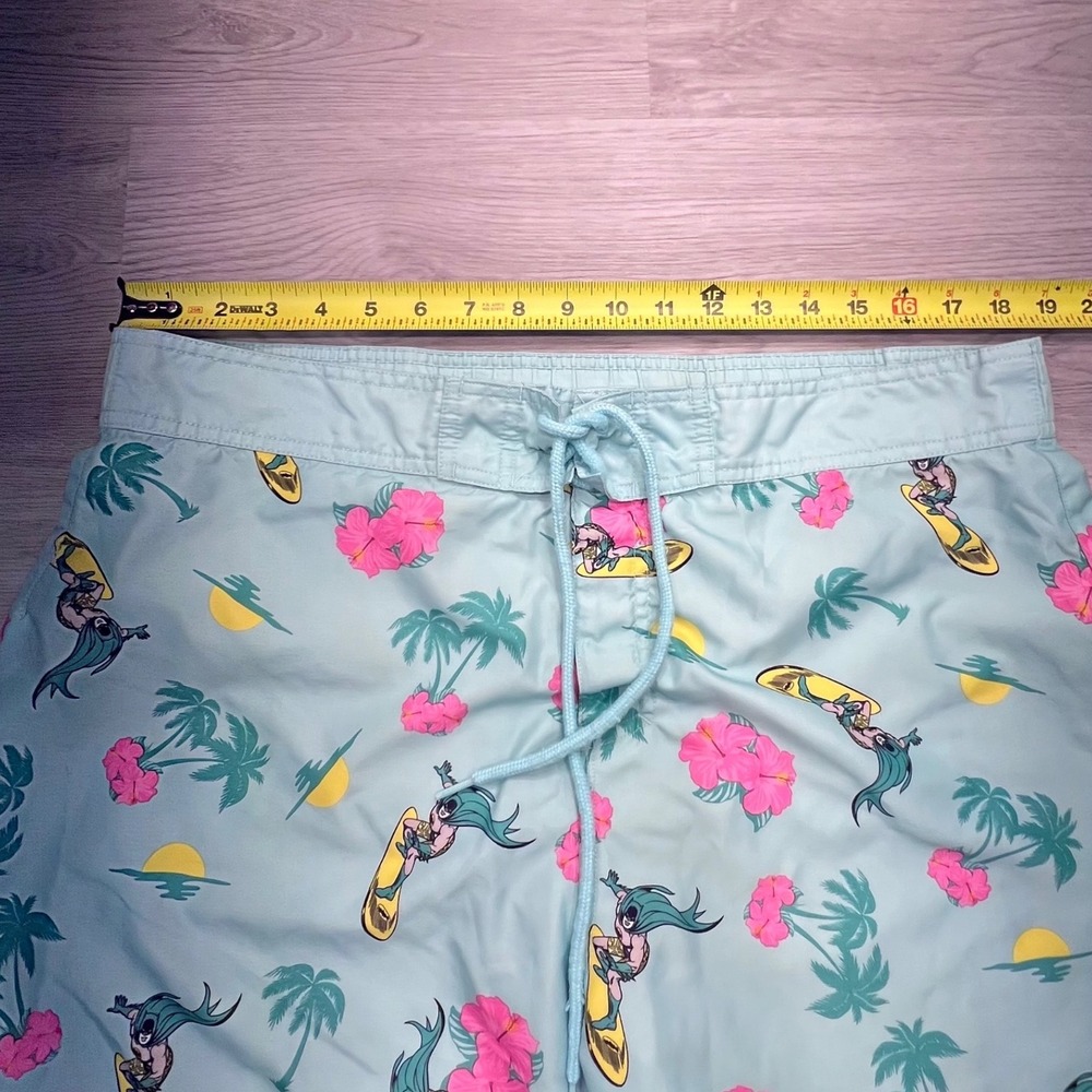 Batman Mens Tropical Surfing Swim Trunks Blue Board Shorts Size L Mesh Lining - Picture 8 of 10